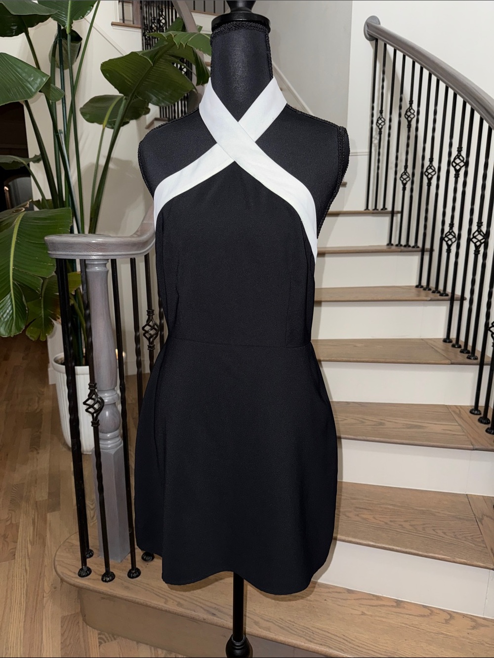 Super down Black Halter Dress with White Cross-Neck Trim (M)